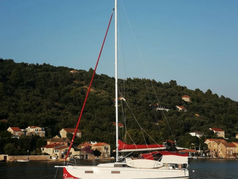 Bénéteau Océanis 38.1 Performance jednotlivci a charterové společnosti v Dubrovník