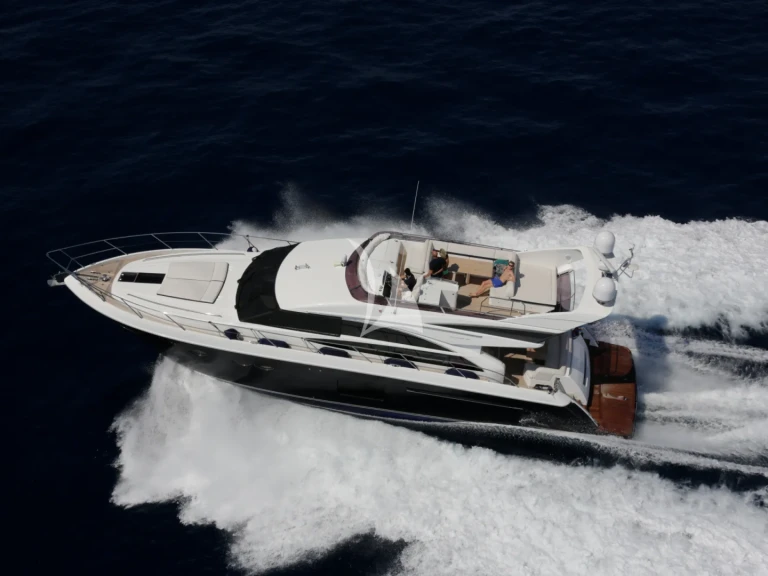 Pronájem lodi Beaulieu-sur-Mer lákavé ceny Princess 64 Fly