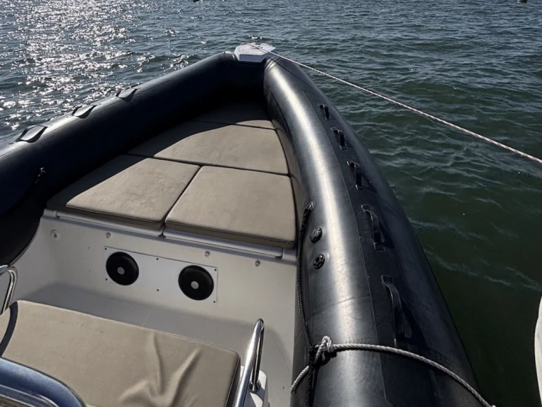 Pronájem jachty v Grand Piquey -Joker Boat Clubman 26 Special na Samboatu