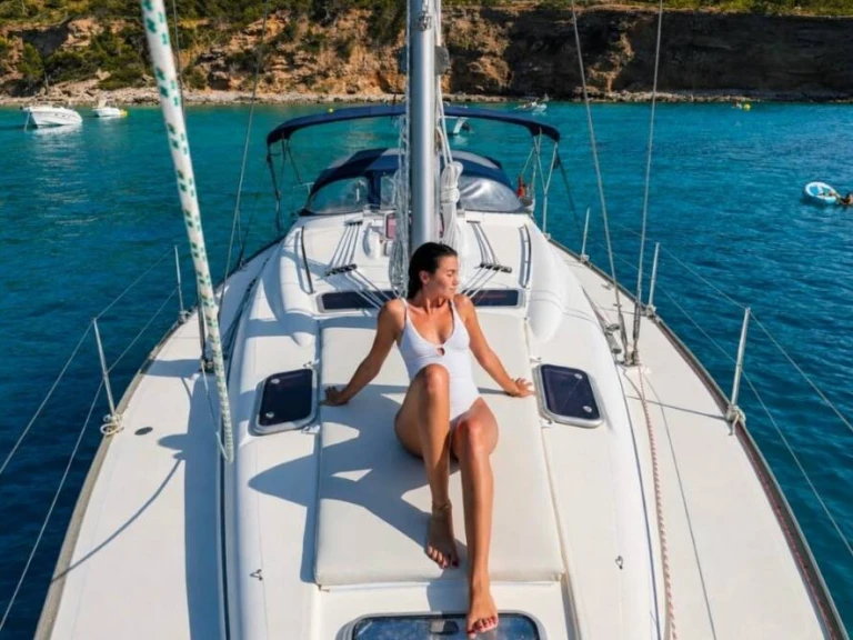 Pronajmout si Bavaria Bavaria 39 Cruiser v Port d'Alcudia