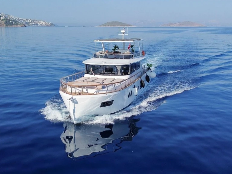 Custom Made Custom made jednotlivci a charterové společnosti v Göcek 