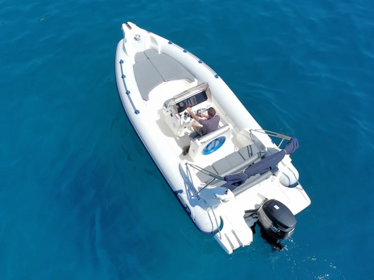 Pronájem jachty v Bol -Marlin Boat Marlin Boat 21 na Samboatu