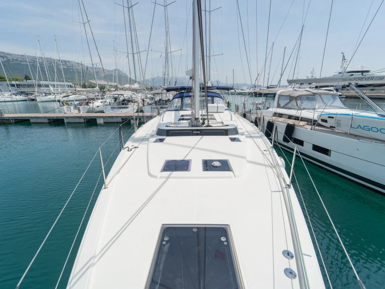 Pronájem lodi Bavaria Bavaria C57 Holiday v Kaštela na Samboatu