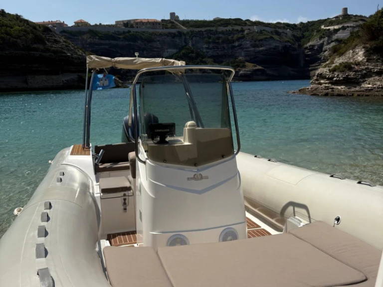 Pronájem jachty v Bonifacio -Capelli Tempest 770 na Samboatu