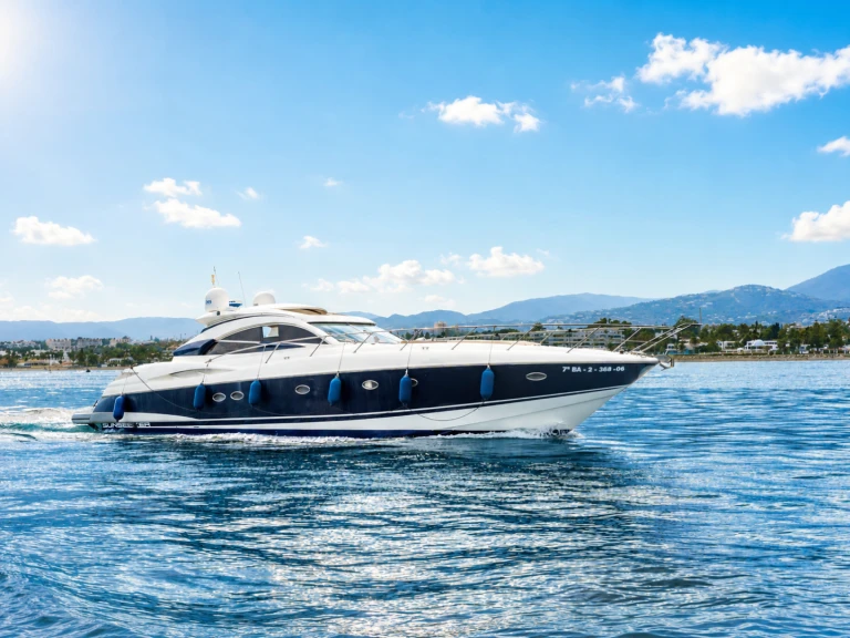 Pronájem jachty v Marbella -Sunseeker Predator 61 na Samboatu