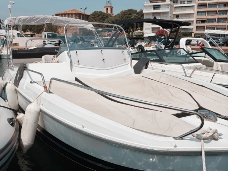 Pronájem lodi Bénéteau Flyer 6.6 SUNdeck v Sainte-Maxime na Samboatu