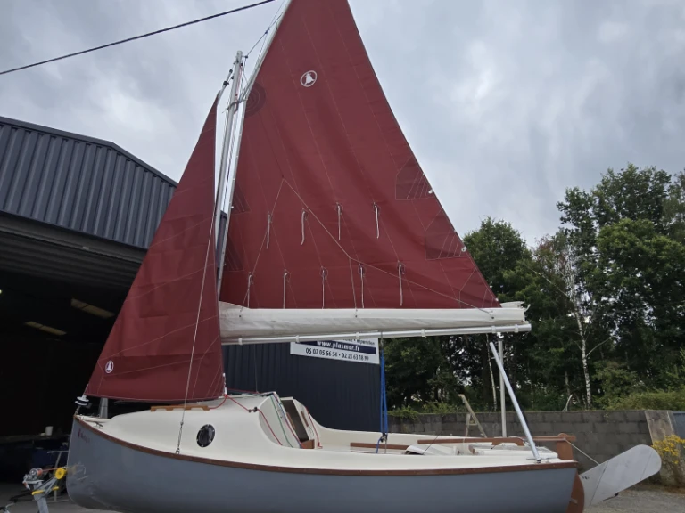 Pronájem lodi Le Cap d'Agde lákavé ceny Skellig 3
