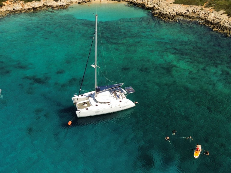 Pronajmout si Lagoon Lagoon 380 v Chania