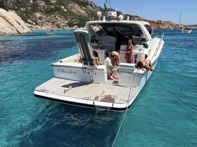 Pronajmout si Novamarine Ten hd v L'Arcipelago della Maddalena