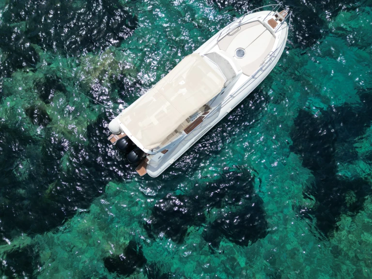 Pronájem lodi Capelli Tempest 1000 WA v Porto-Vecchio na Samboatu