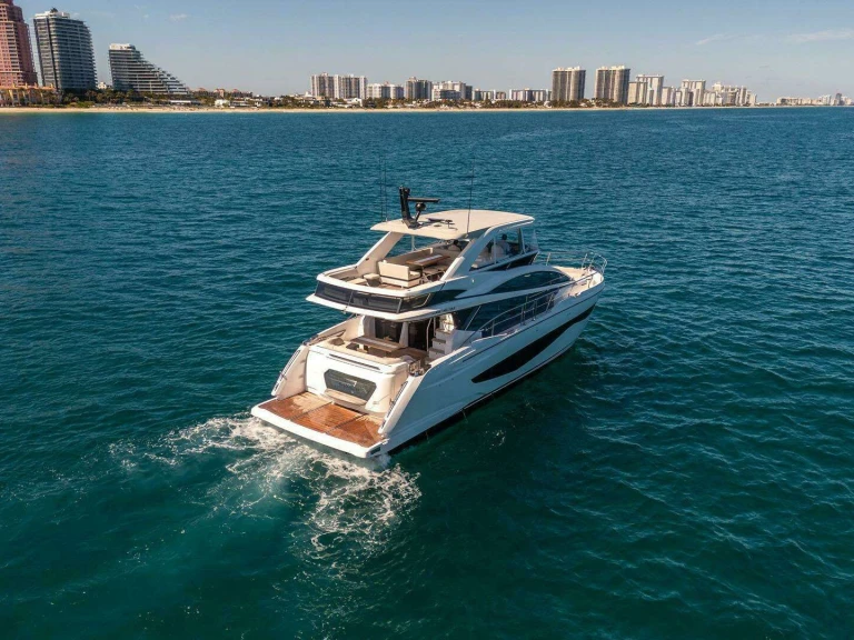 Pronájem lodi Pearl 62ft v Miami na Samboatu