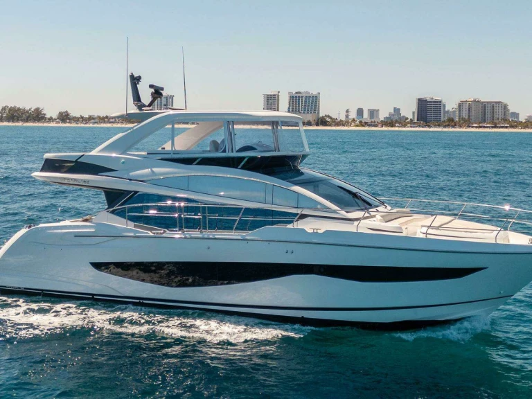 Pronájem lodi Miami lákavé ceny 62ft