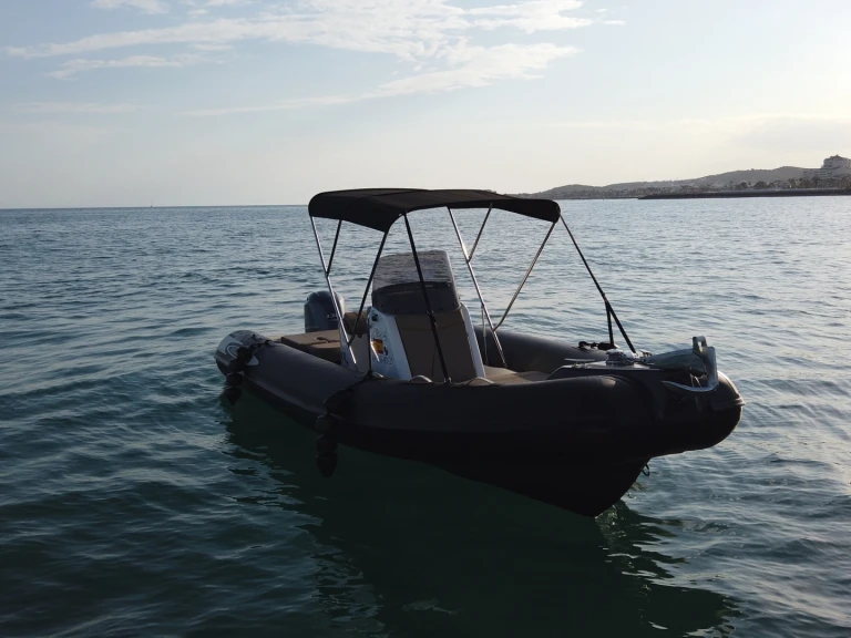 Pronajmout si Maestrale Fun 650 v Port de Sitges Aiguadolç
