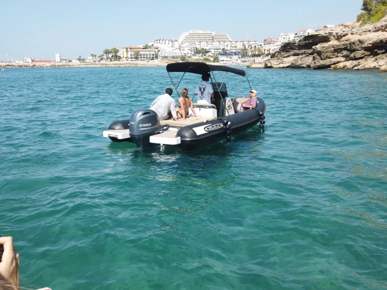 Pronájem lodi Port de Sitges Aiguadolç lákavé ceny Fun 650