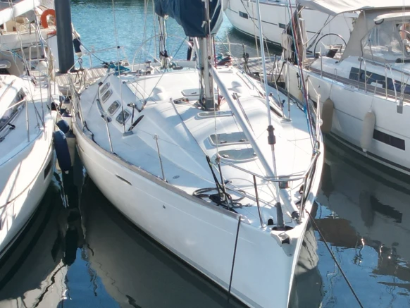 Pronájem lodi Bénéteau First 42 S7 v Saint-Cyprien na Samboatu