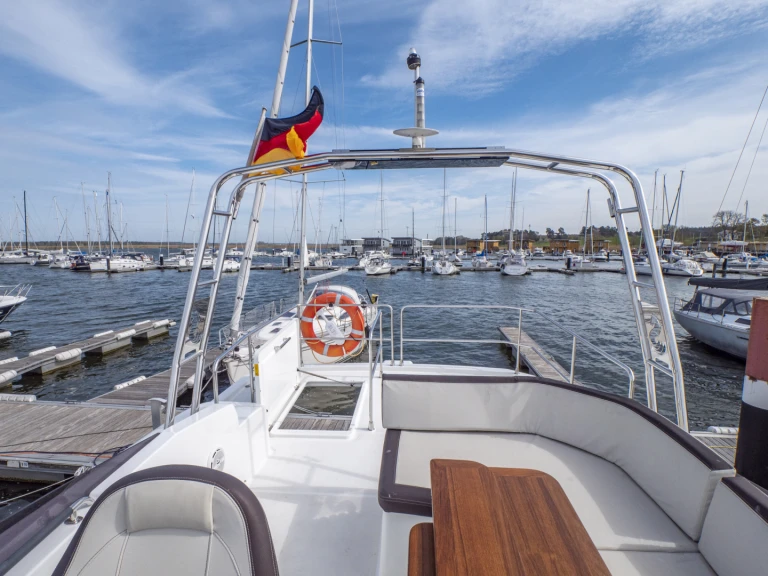 Pronájem lodi Kröslin lákavé ceny Swift Trawler 35