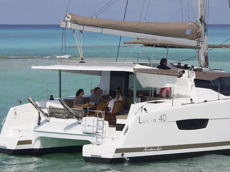 Pronájem jachty v Lefkáda -Fountaine Pajot Lucia 40 na Samboatu
