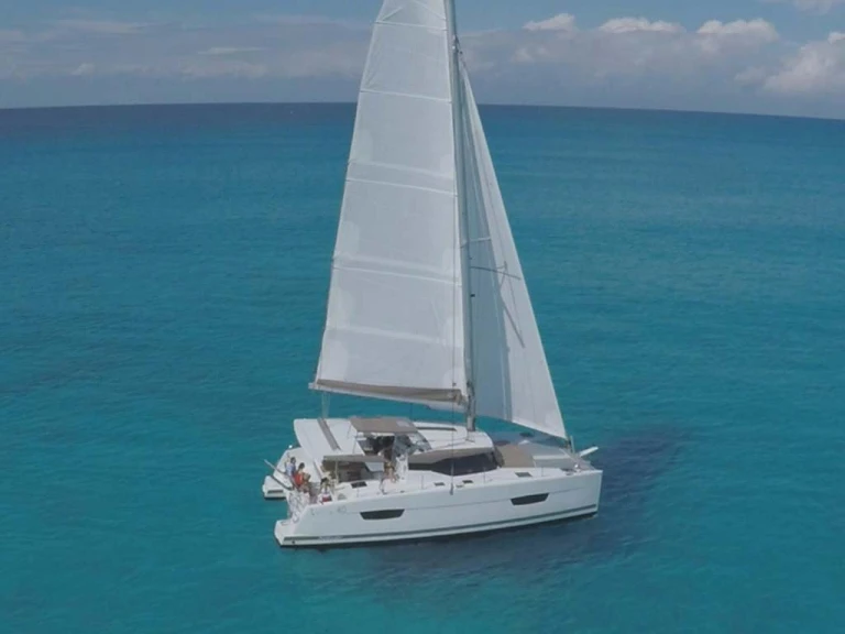 Pronajmout si Fountaine Pajot Lucia 40 v Lefkáda