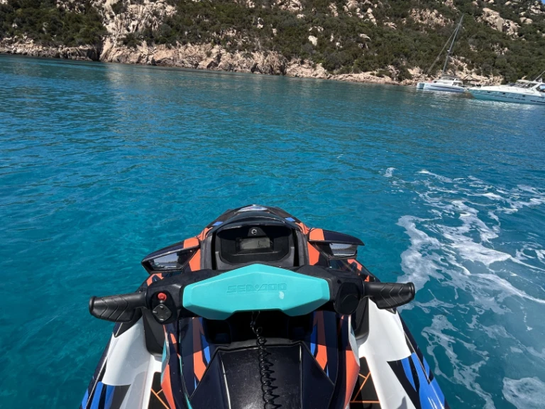 Pronajmout Vodní skútr se skipperem či ne Sea-Doo v Pianottoli-Caldarello