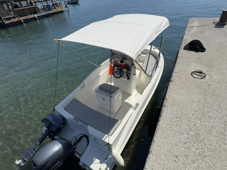 Pronajmout Motorová loď se skipperem či ne Compass v Kissamos Port