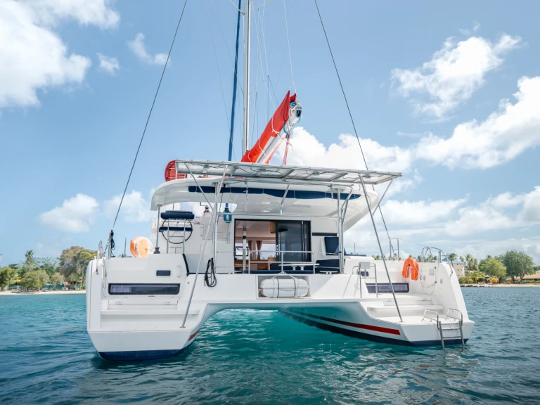 Pronájem lodi Blue Lagoon Marina lákavé ceny Lagoon 42