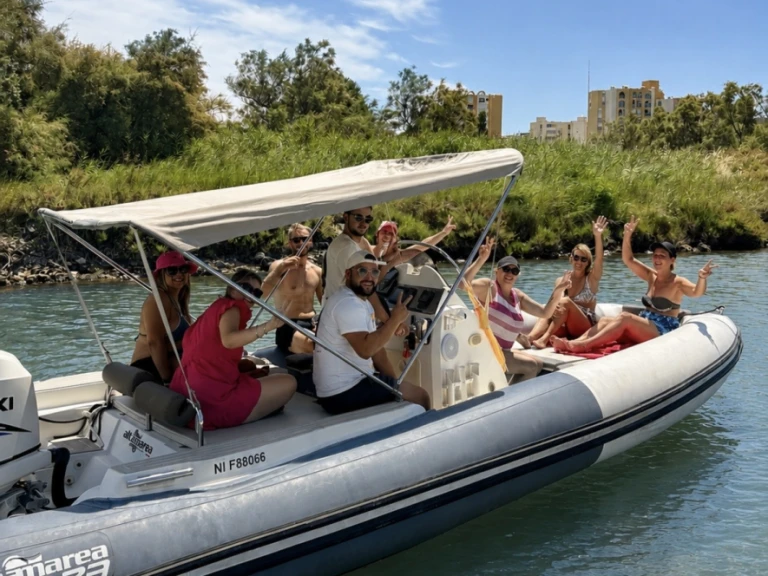 Pronajmout Polotuhá loď se skipperem či ne Altamarea v Carnon-Plage