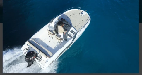 Pronájem lodi Bénéteau Flyer 6.6 v Marseille na Samboatu