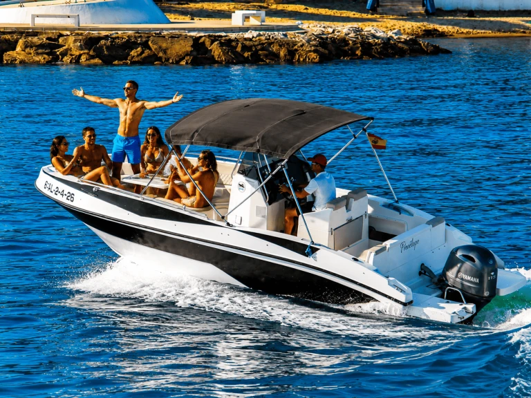 Pronájem lodi Marbella lákavé ceny 620 CL