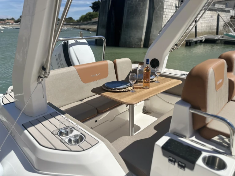 Pronájem jachty v La Flotte -Zodiac Medline 7.5 na Samboatu