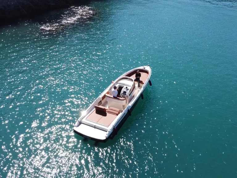 Pronájem Motorová loď Supermarine  s licencí