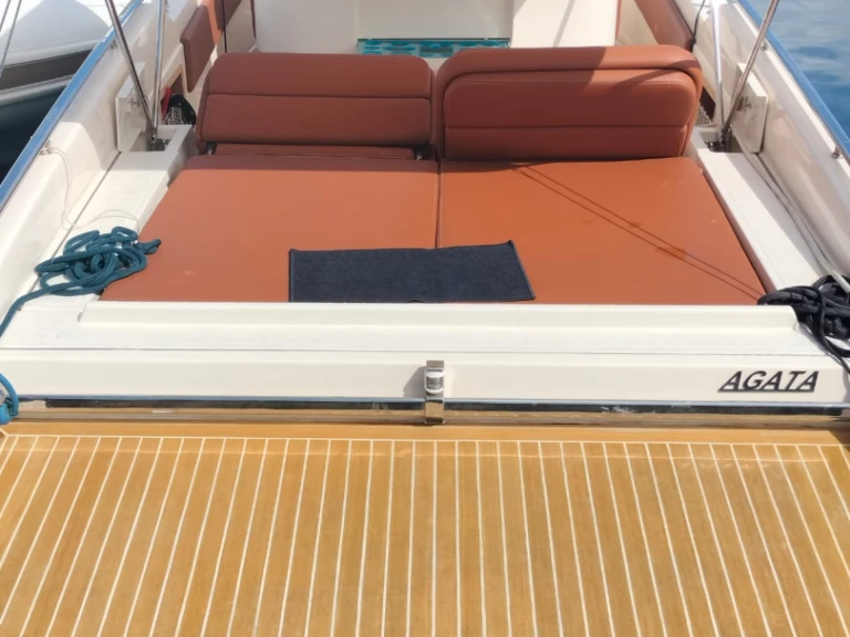 Pronájem Motorová loď v Viareggio -Supermarine  Iguana 36