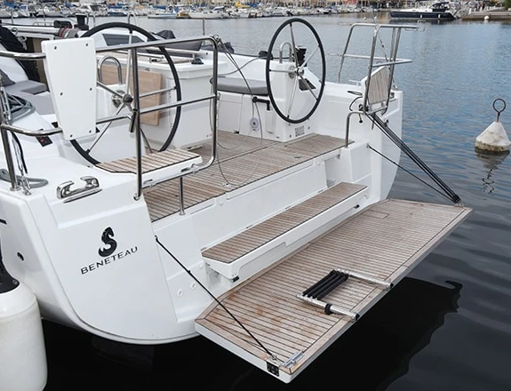 Pronájem lodi Le Marin lákavé ceny Oceanis 40.1