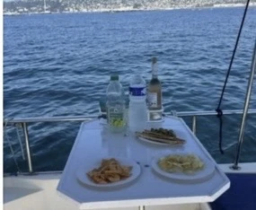 Pronajmout Motorová loď se skipperem či ne Guy Couach v Cannes