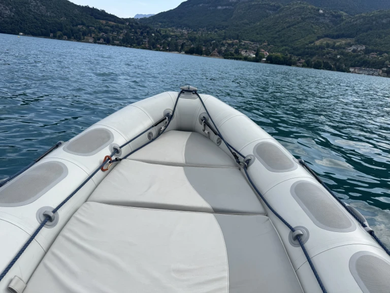 Pronájem lodi Valiant Valiant Vg 520 v Doussard na Samboatu