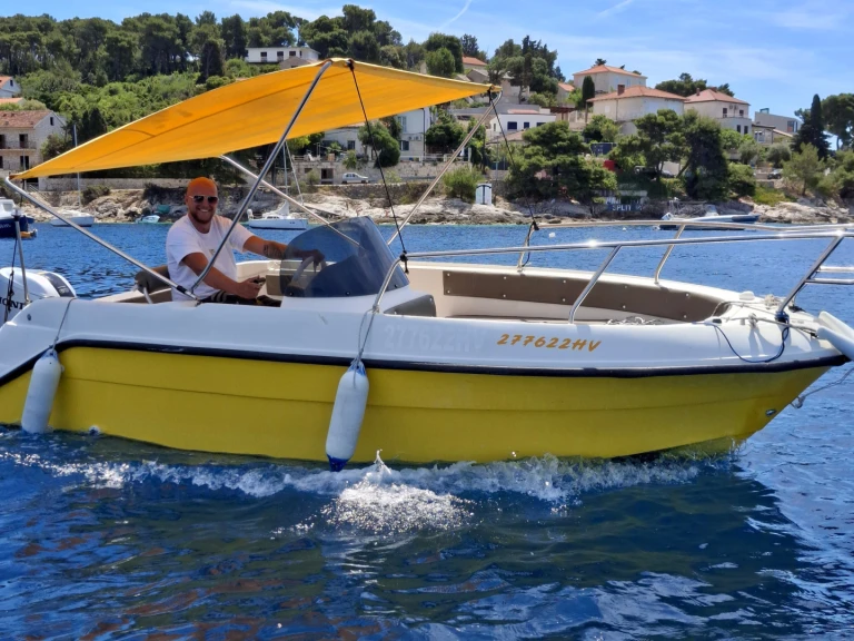 Pronájem lodi Marinello Eden 18 v Hvar  na Samboatu