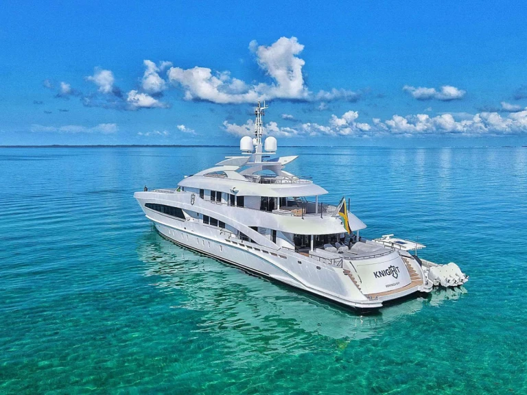 Pronájem jachty v Nassau -Heesen KNIGHT na Samboatu