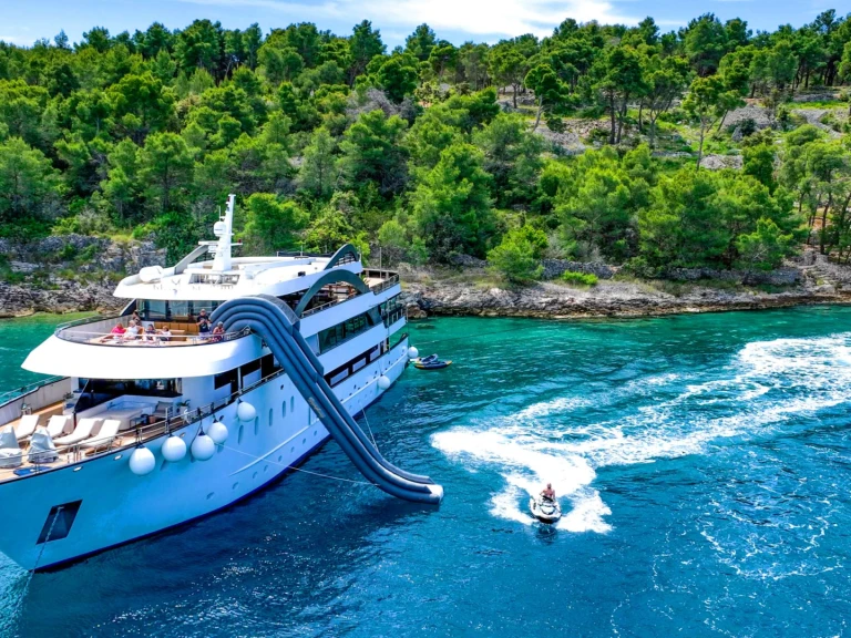 Jachta k pronájmu v Split za nejlepší cenu