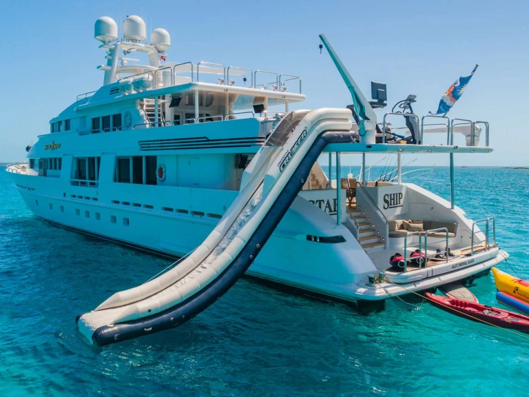 Van Mill STARSHIP jednotlivci a charterové společnosti v Fort Lauderdale