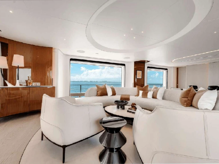 Pronájem jachty v Miami -Azimut Tycoon na Samboatu
