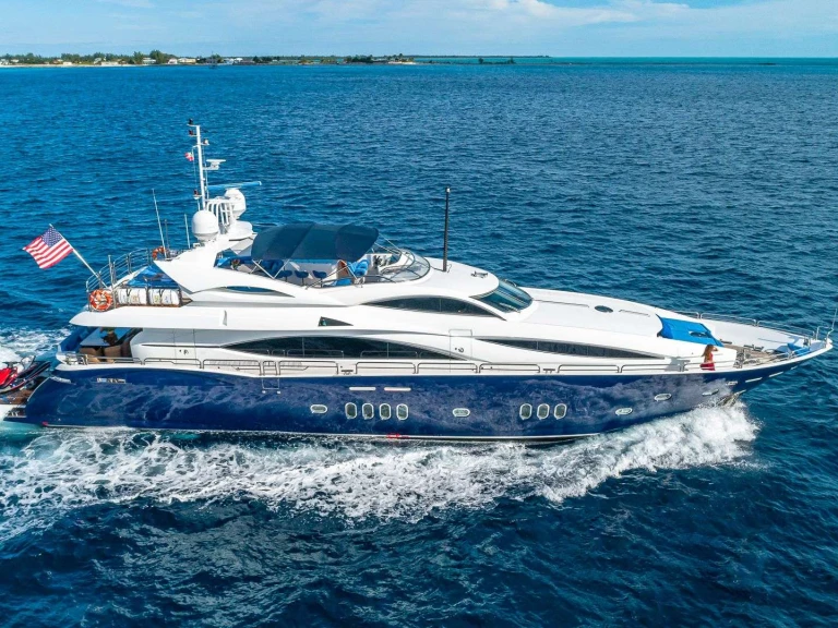 Pronájem Jachta Sunseeker s licencí