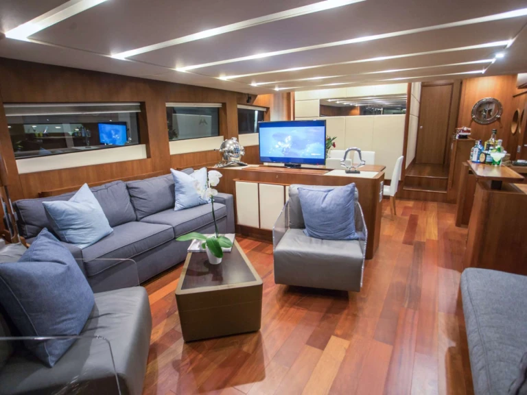 Pronájem lodi Aicon Italian Yacht 85 v Miami na Samboatu