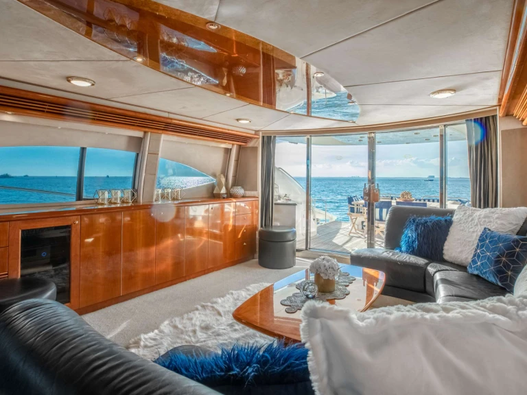 Sunseeker LeoLena jednotlivci a charterové společnosti v Miami Beach
