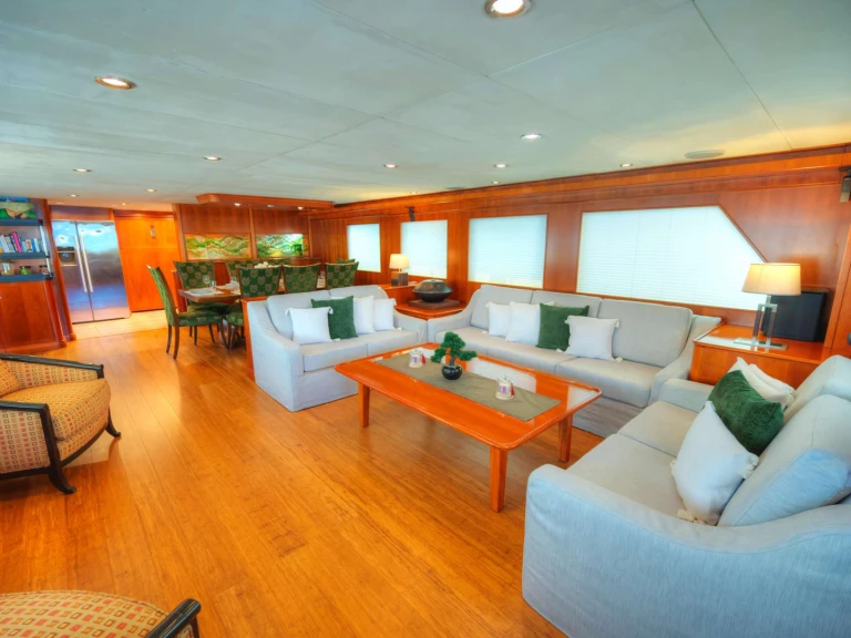 Pronájem lodi Custom VOYAGER v Valletta na Samboatu