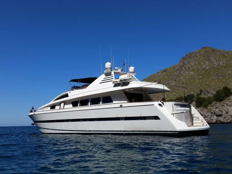 Pronájem lodi Palma de Mallorca lákavé ceny LADY TATIANA OF LONDON