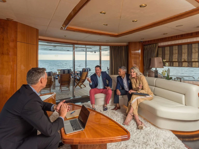 Sunseeker Vanguard jednotlivci a charterové společnosti v Florida