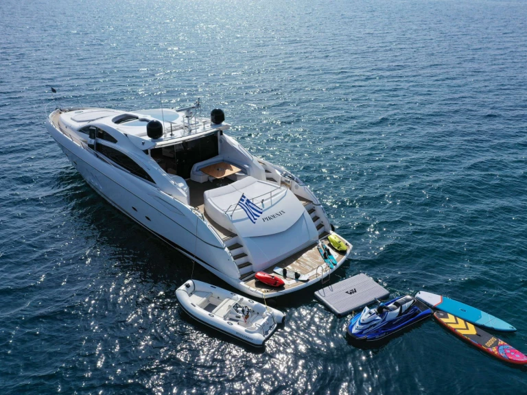 Sunseeker PHOENIX jednotlivci a charterové společnosti v Gouvia