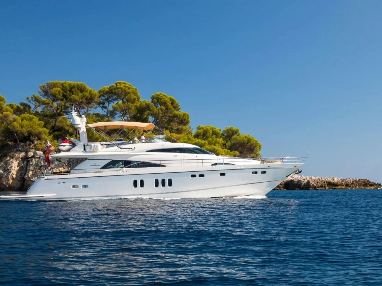 Pronájem lodi Fairline-Squadron D5 v Antibes na Samboatu
