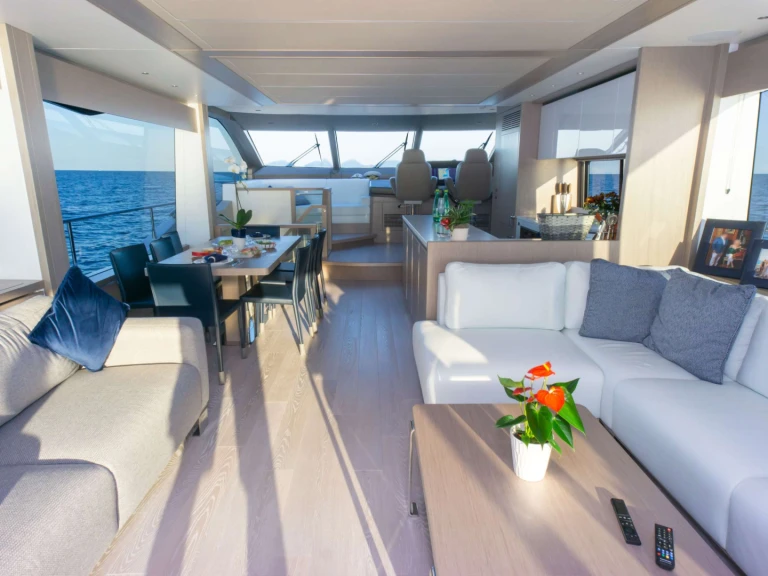 Pronájem jachty v Miami -Sunseeker Milamo na Samboatu