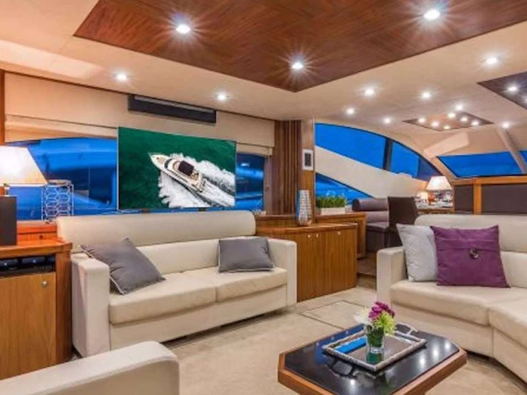 Pronájem lodi Sunseeker TWINS v Bahamy na Samboatu
