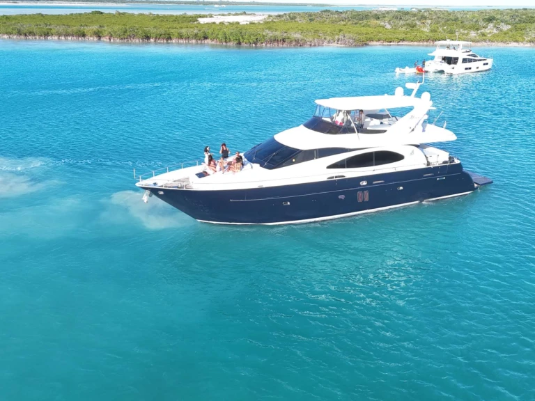 Pronájem lodi Azimut Saphire Blue v Ostrovy Turks a Caicos na Samboatu